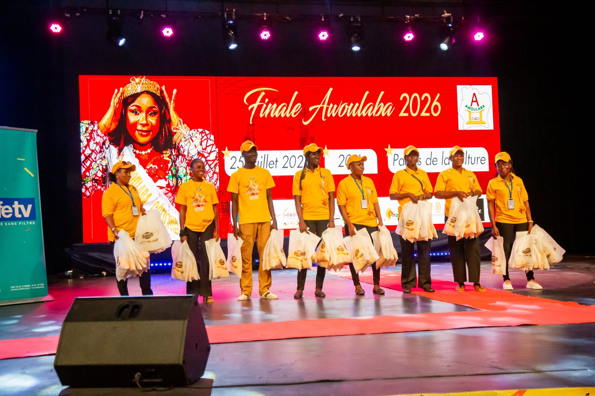Les finalistes réunies sur la scène d’Awoulaba Côte d’Ivoire